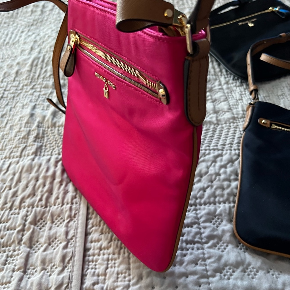 Michael Kors Nylon Kelsey Crossbody - Picture 3 of 4